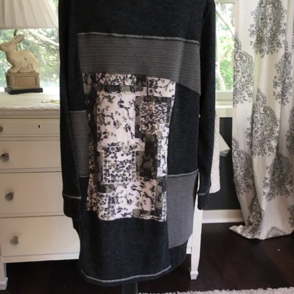 Gray Patchwork Floral Sweater Dress - Picture 3 of 7